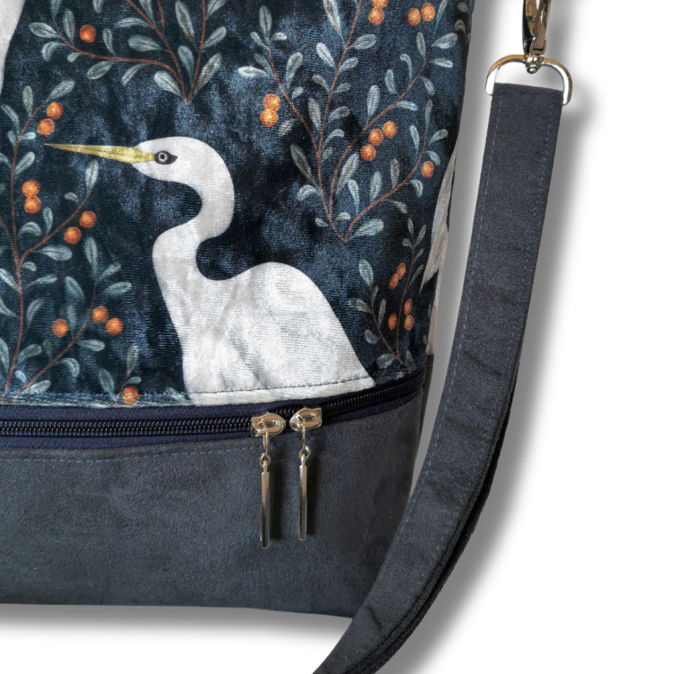 listonoszka czapla detal 2.png