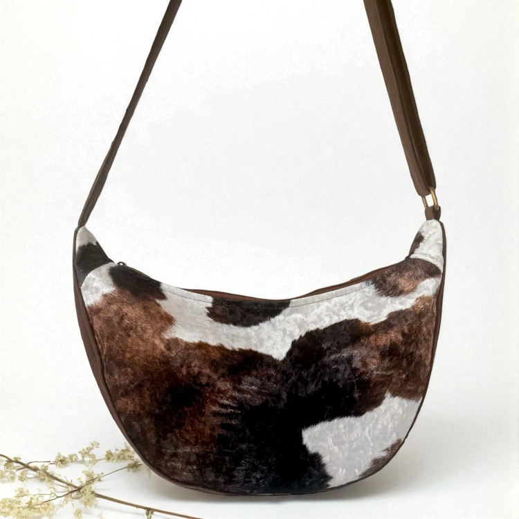 half moon bag krówka.jpeg